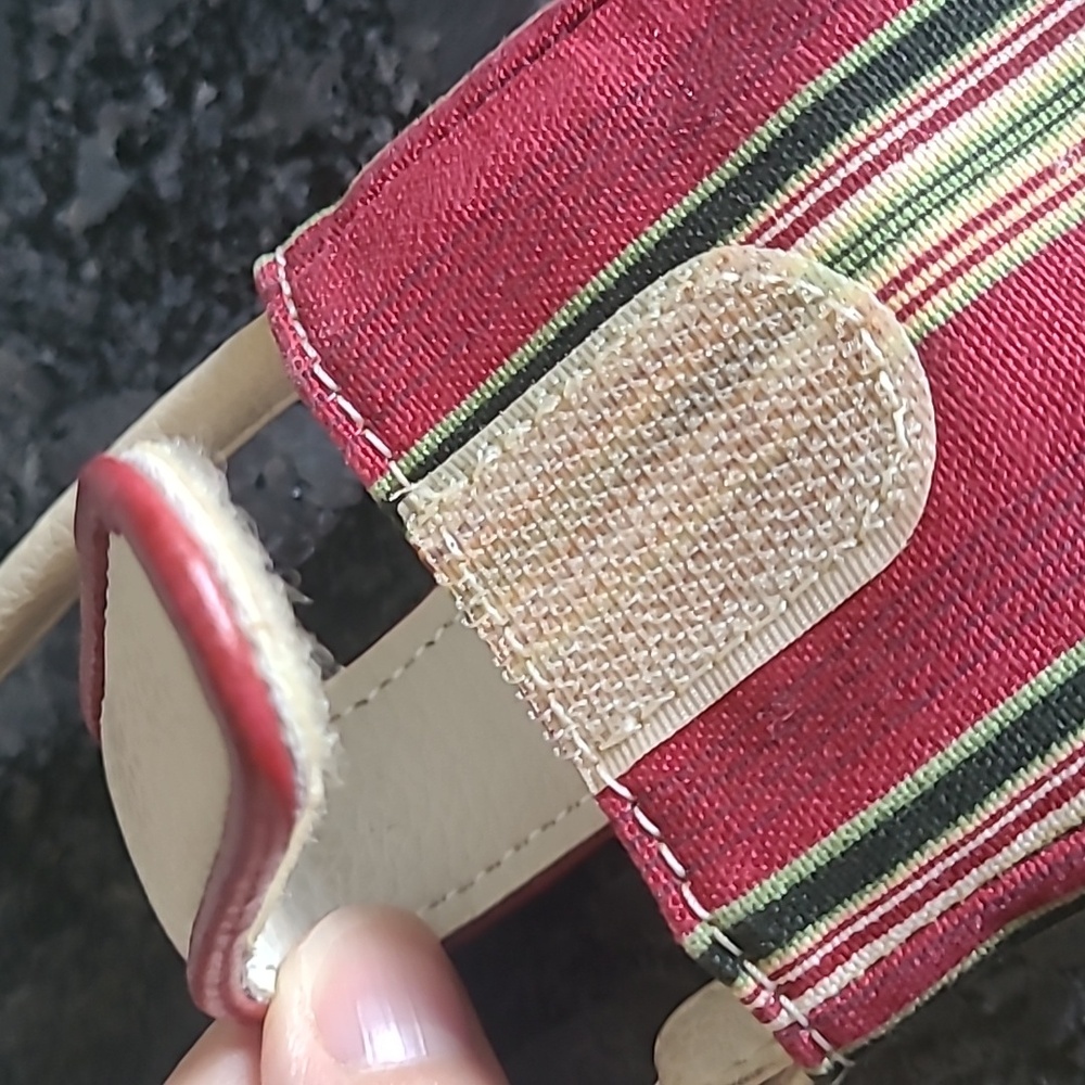 Longaberger Striped ID/Hand Sanitizer Holder - Picture 4 of 13